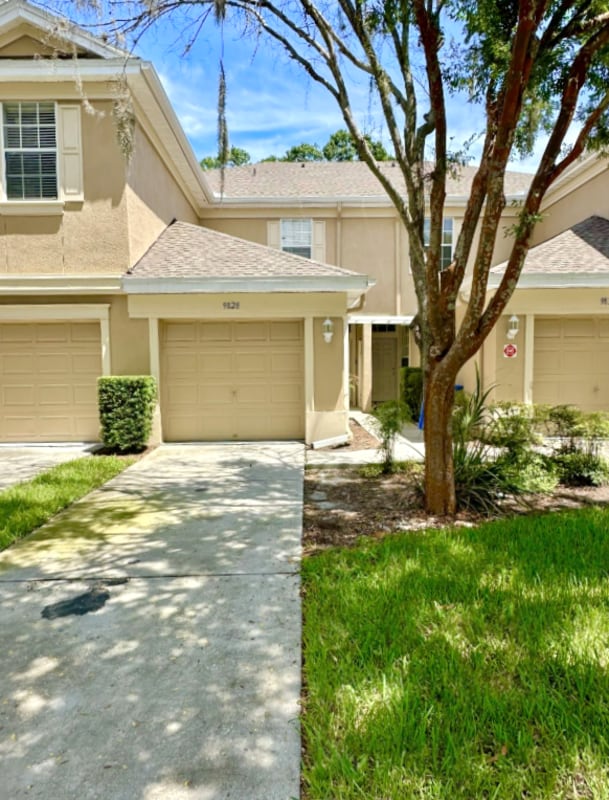 Primary Photo - 9828 Fan Palm Way