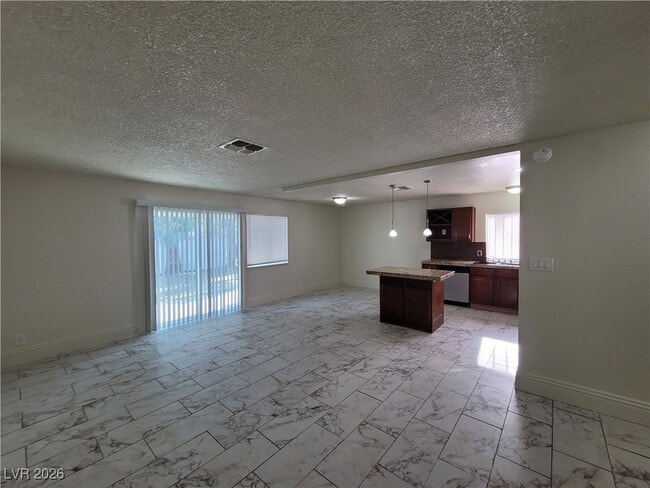 Building Photo - 3908 Montebello Ave