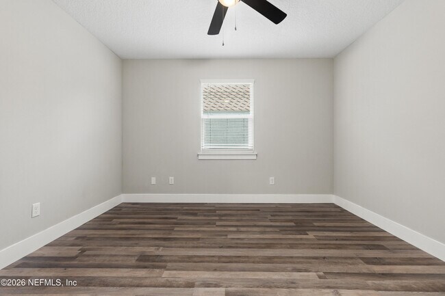 Building Photo - 401 Pheasant Run