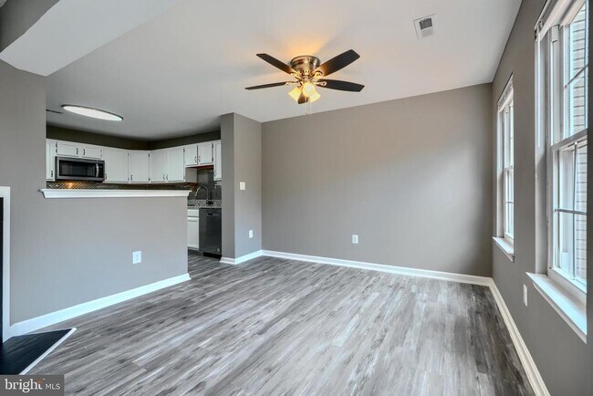 Building Photo - 4204 Red Ridge Way