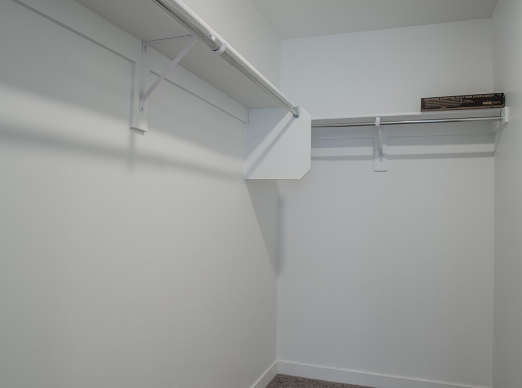 Building Photo - 3761 S Gold Bank Dr