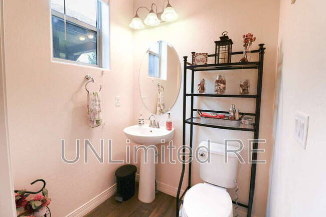 Building Photo - 2429 W Bruce Balle Dr