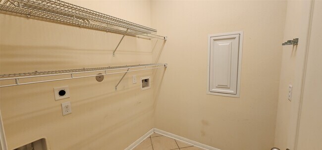 Building Photo - 24502 Carlton Springs Ln