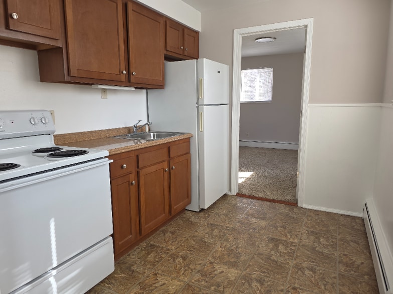 Building Photo - 3339-3339 Epworth Ave