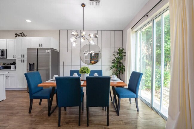 Building Photo - 4456 Summer Flowers Pl