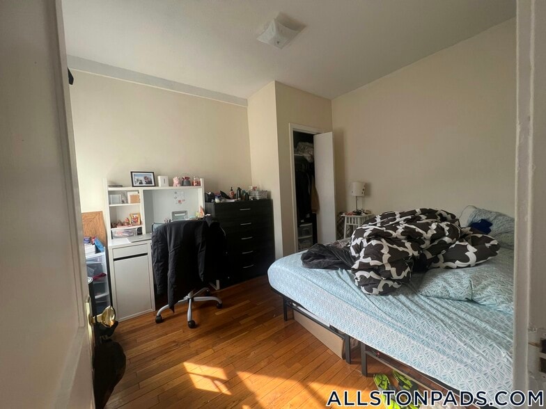 Building Photo - 1156 Commonwealth Ave