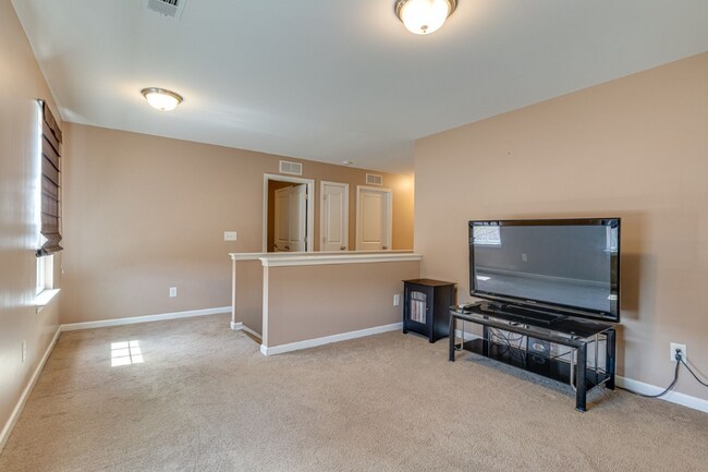 Building Photo - 309 Parmley Ln