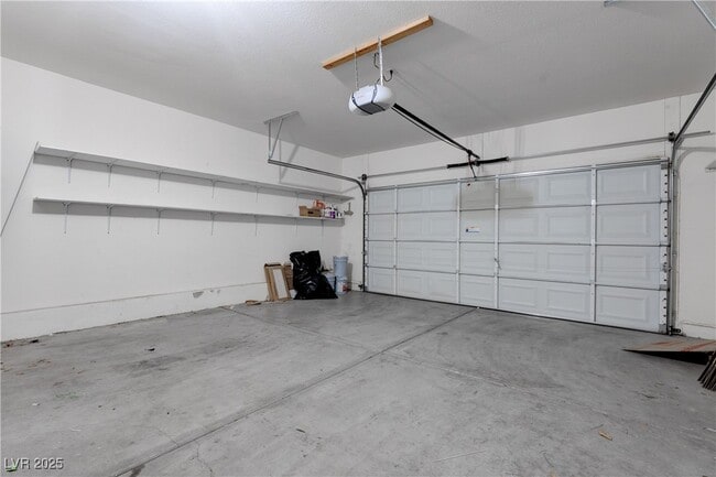 Building Photo - 6348 War Emblem Ct