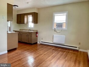 Building Photo - 317 BRIDGE