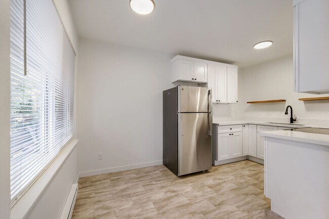 Interior Photo - Holly Manor