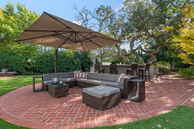 Building Photo - Exquisite English Tudor Estate on Private Cul-de-Sac | Guest House, Pool & Expansive Grounds