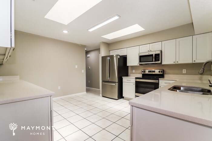 Building Photo - 5041 Circus Ln
