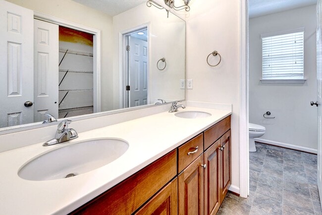 Building Photo - 4688 Yeardley Loop
