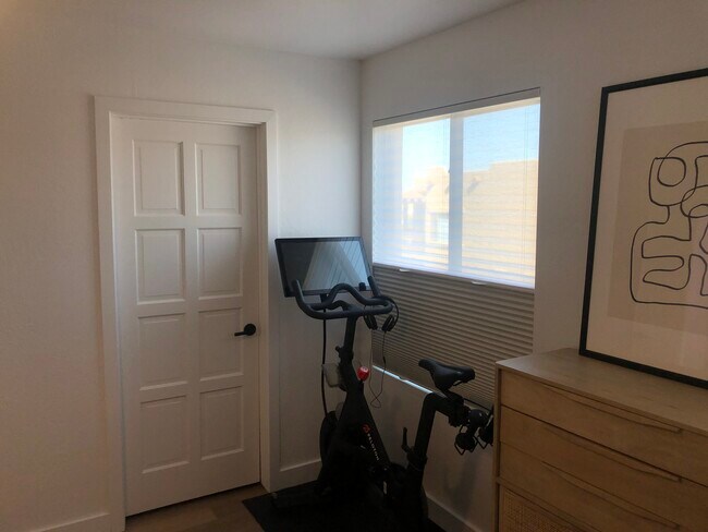 Bedroom 2 (4) - 16517 E Gunsight Dr