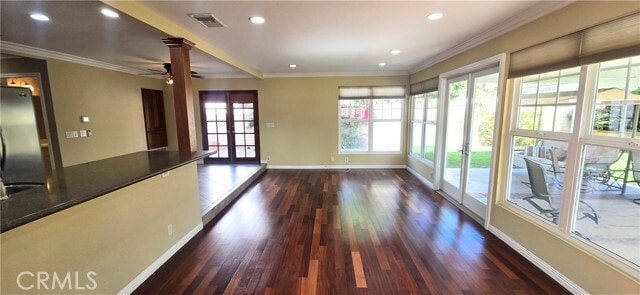 Building Photo - 1400 Post