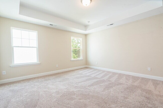 Building Photo - Available on July 10! Modern Home with Spacious Layout Near Downtown Kernersville