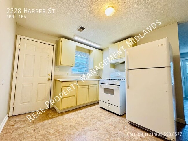 Building Photo - 2228 Harper St