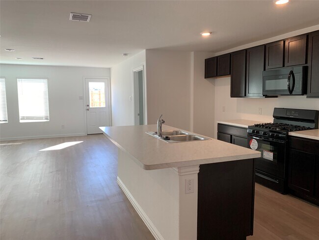 Building Photo - 18118 Rockvine Dr