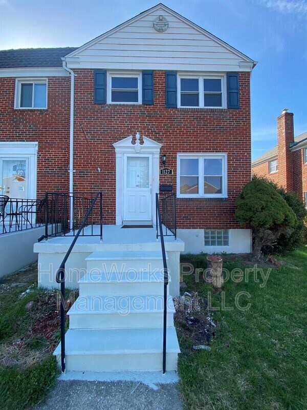 Primary Photo - 1127 Deanwood Rd