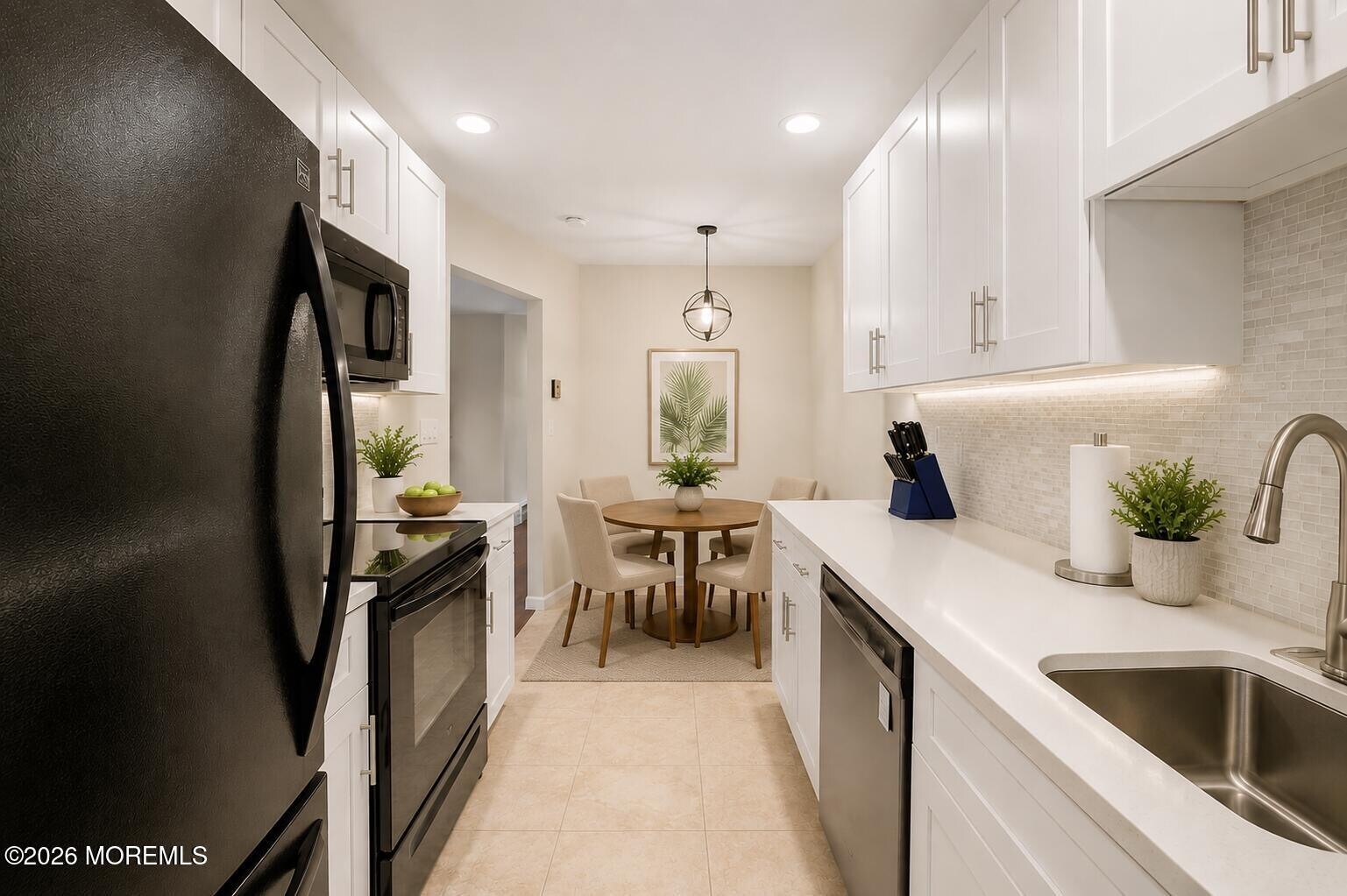 Building Photo - 125 Amberly Dr