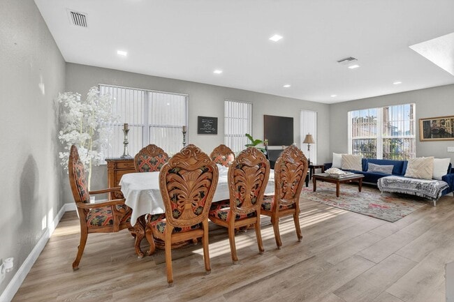 Building Photo - 18280 Coral Isles Dr
