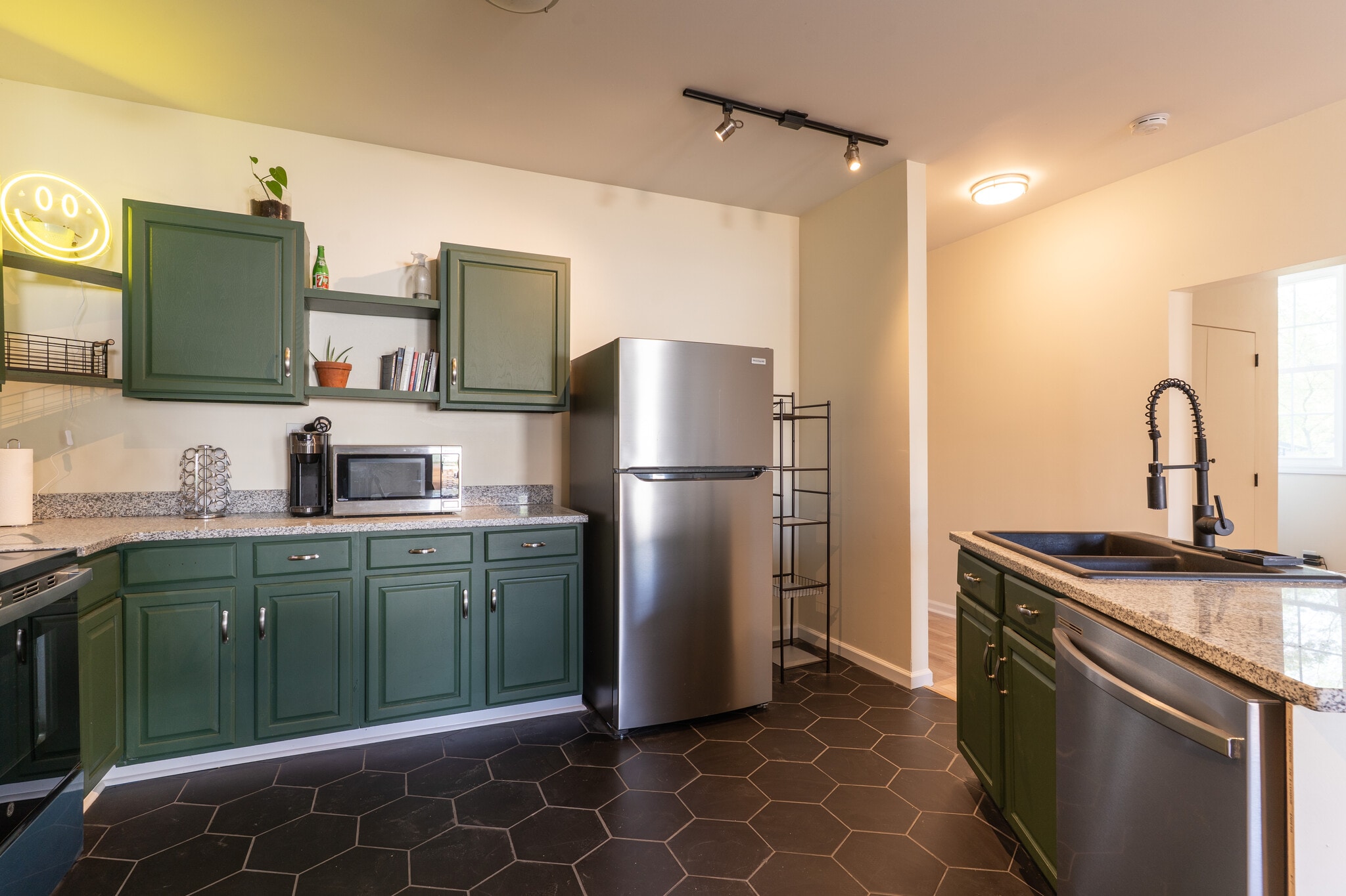 Kitchen - 331 N 26th St