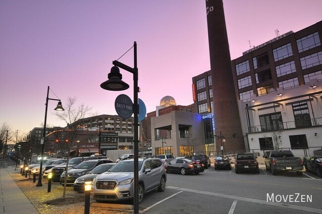 Building Photo - 2841 Tully Square