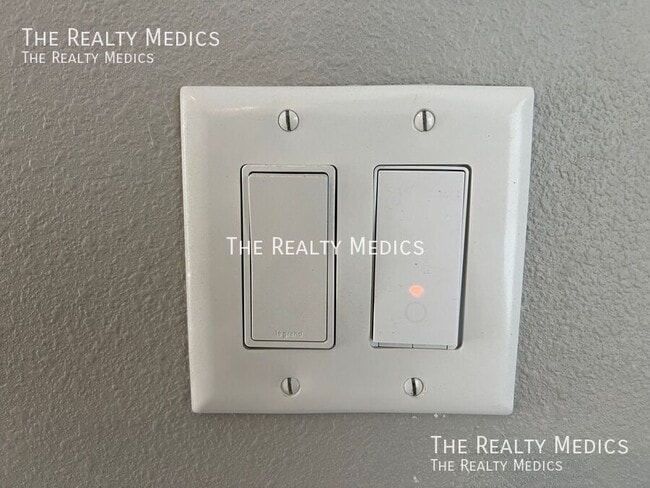 Building Photo - 276 Santo Domingo Ave SW