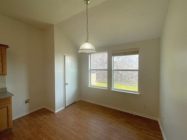 Building Photo - 1616 Logan Dr