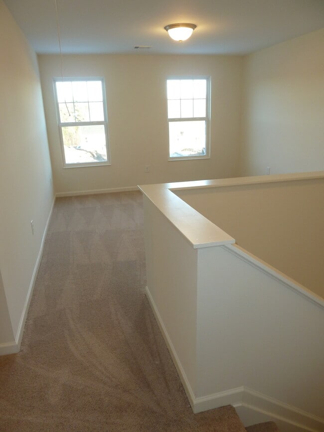 Building Photo - Beautiful Brick Home in Primrose Creek – B...