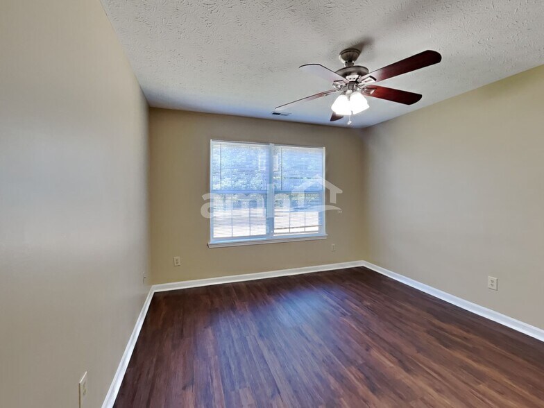 Building Photo - 1610 Winding Creek Trl