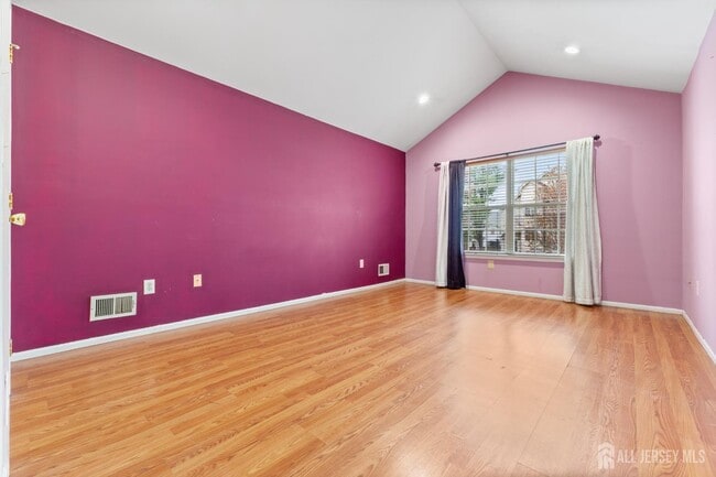 Building Photo - 155 Salem Rd