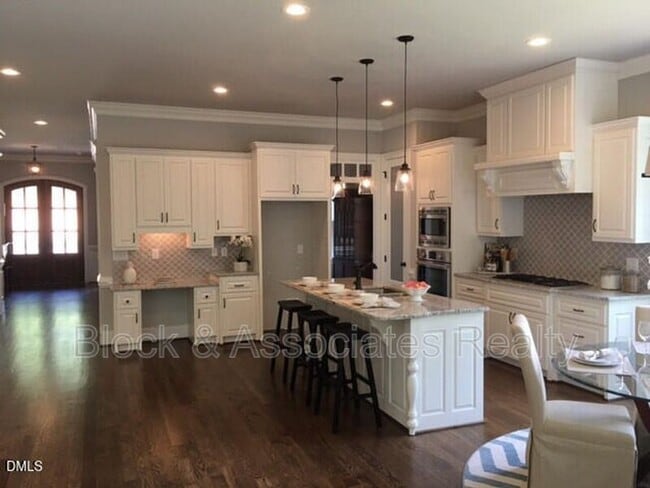 Building Photo - 1309 Empty Nest Way