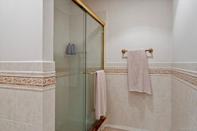 Building Photo - 2995 Laurel Trail