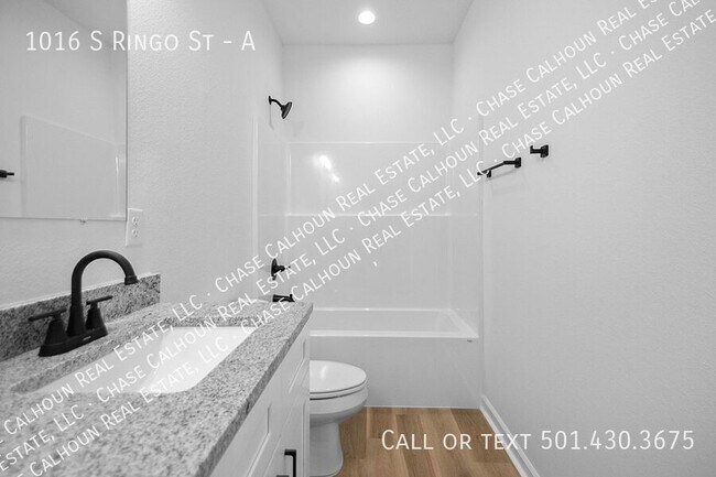 Building Photo - 1016 S Ringo St