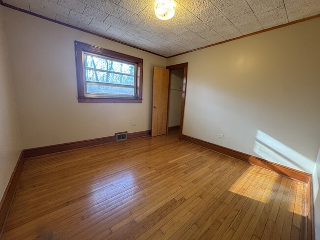 Building Photo - 5804 Elkin Hwy