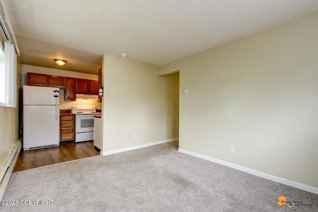 Building Photo - 1462 W 26th Ave