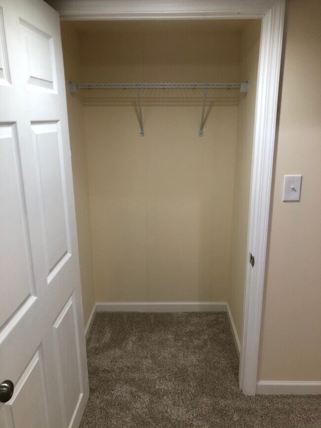 Building Photo - 165 Saddlebred Cir