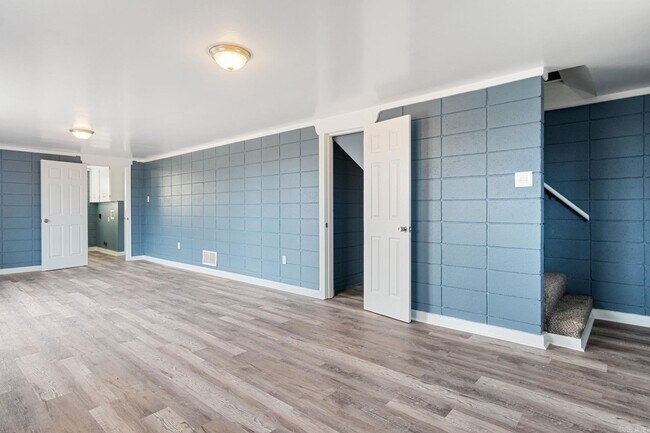 Building Photo - 5708 Alta Vista Dr