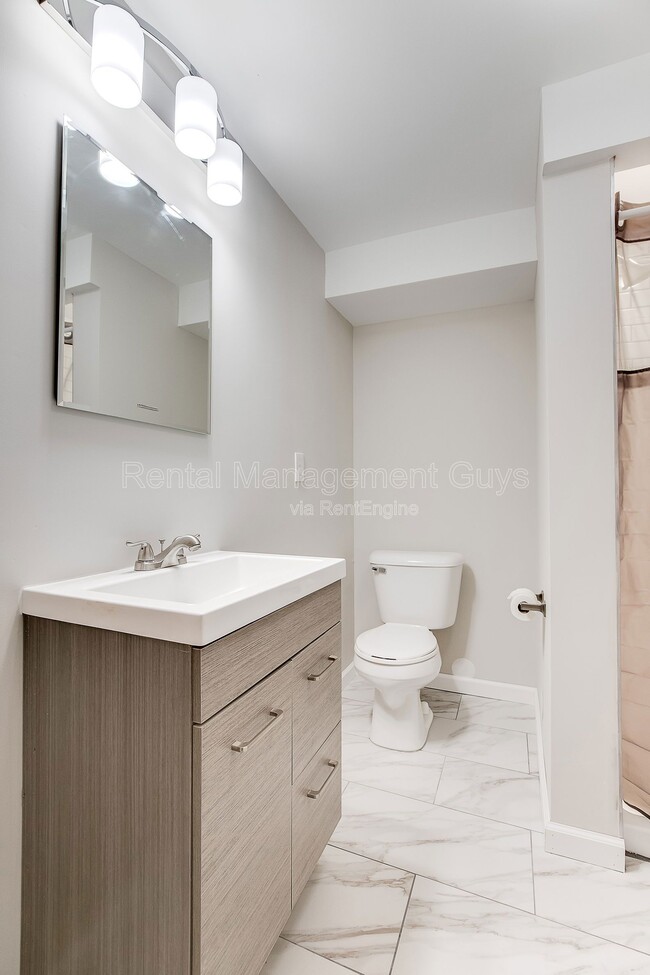 Building Photo - 3714 Kipling Ave