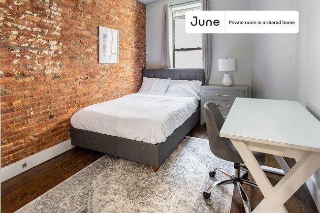 Building Photo - 1131 Broadway