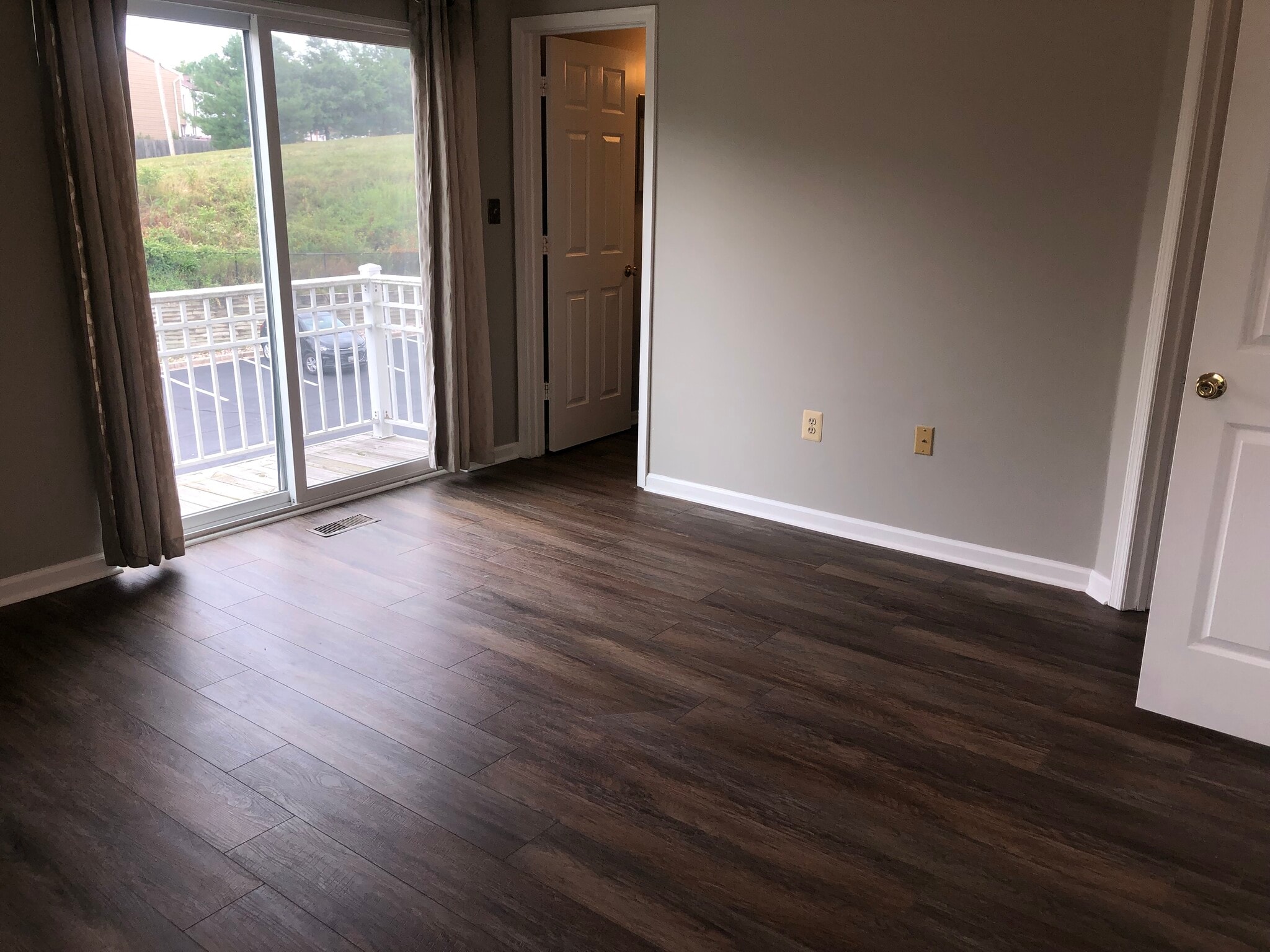 Building Photo - 6303 Sandpiper Ct