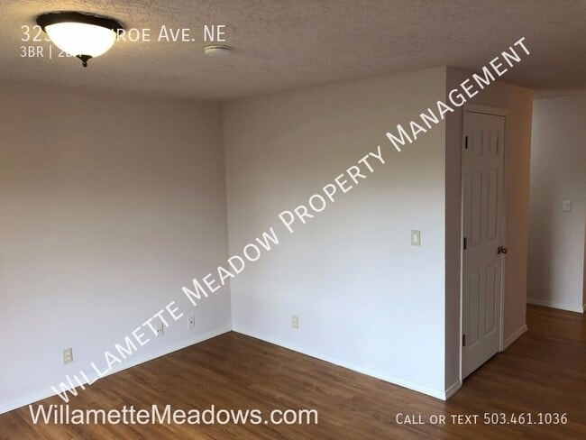 Building Photo - 3232 Monroe Ave NE