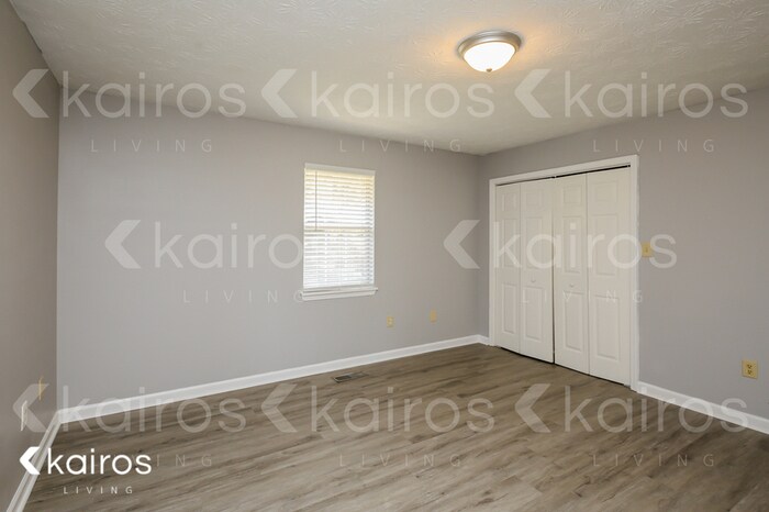 Building Photo - 105 Fawn Dr