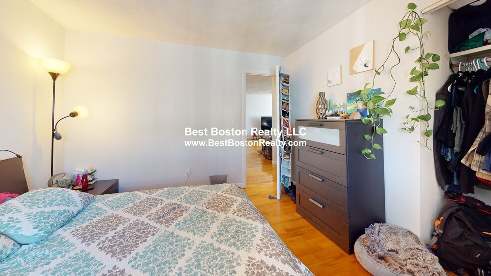 Building Photo - 84 Grant St