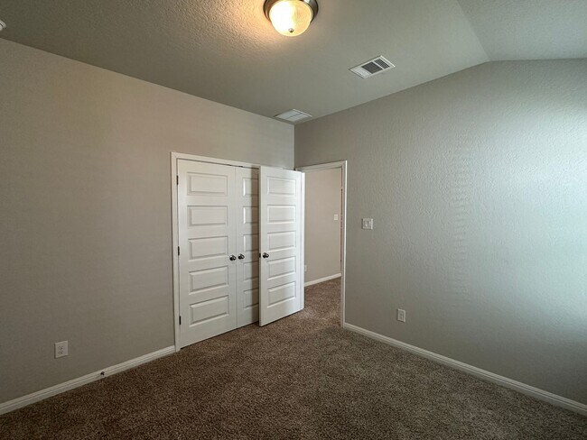 Building Photo - Beautiful 3bd/2ba in Meyers Landing Subdivision