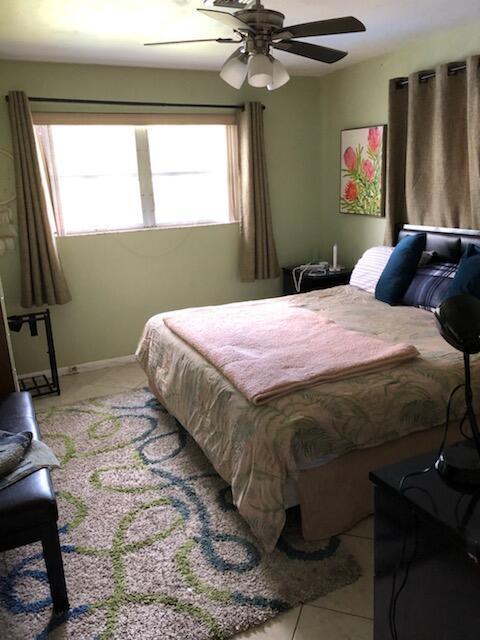 Building Photo - 2161 NE 51st Ct