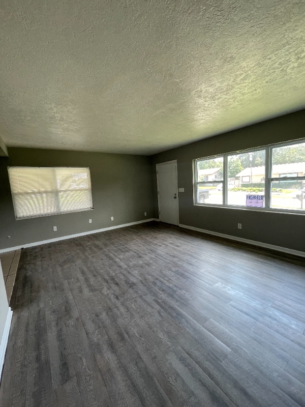 Building Photo - 127 W Palmetto Ave