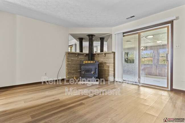 Building Photo - 3186 Beaver Creek Dr