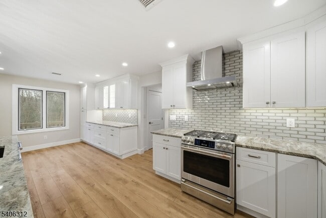 Building Photo - 12 McCaffrey Ln